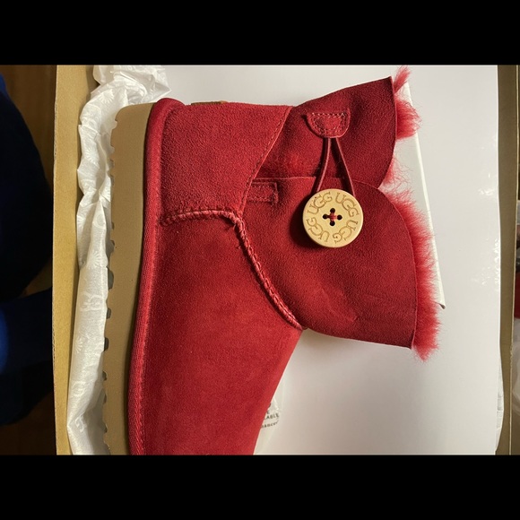 BEFORE BLACK FRIDAY SALE Hello you guys 👋🏾 I have Brand New. $100-$125 an pair - Picture 5 of 5